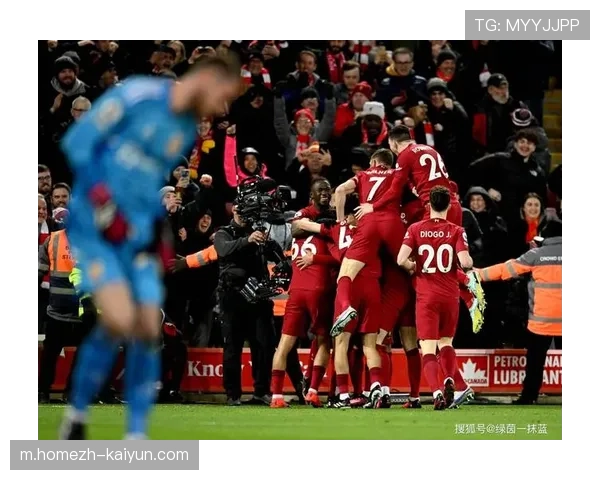 索博斯洛伊跑动覆盖全场 成利物浦高位压迫关键棋子